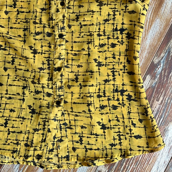 Funky Open Back Top - Picture 9 of 9